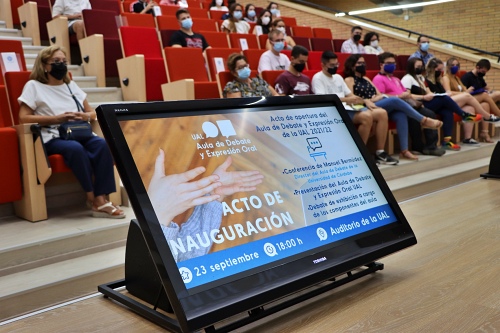 La UAL pone en marcha por cuarto curso su Aula de Debate y Expresión Oral