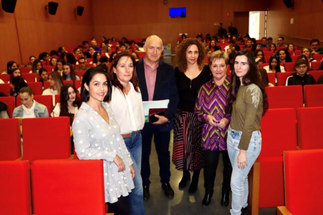 La UAL y ASANEC analizan la enfermería de familia y comunitaria