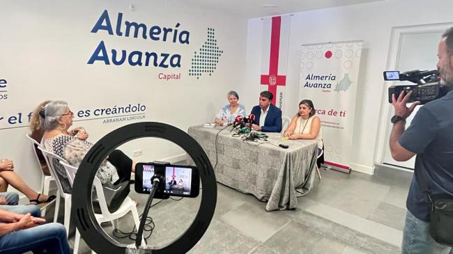 Almería Avanza seguirá como partido y 'asociación benéfica'