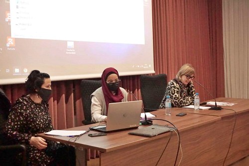 La UAL debate sobre feminismos, mujeres e Islam