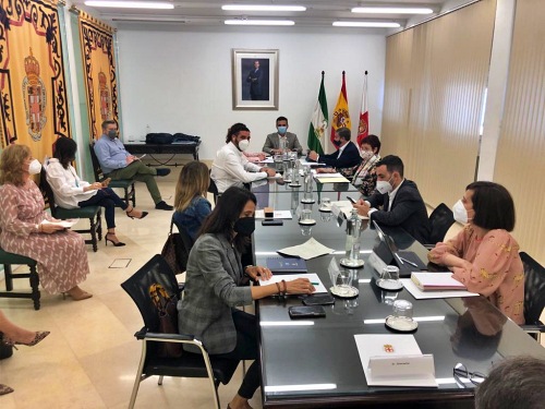 El Ayuntamiento de Almería ofrece 32 plazas en 2021