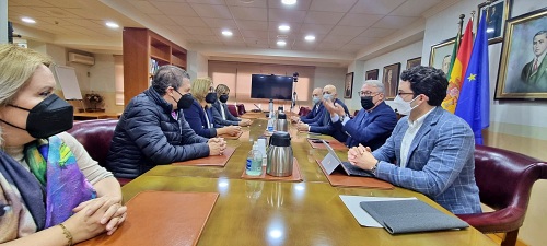 “La apuesta del Puerto de Almería por el Puerto Seco redefinirá la economía provincial”