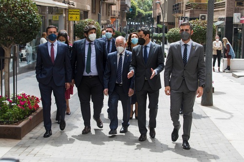 El PP de Murcia y Andalucía se pasea por Almería