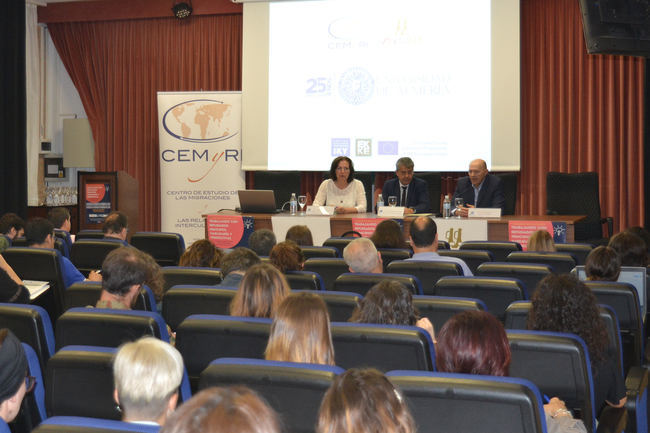 La UAL forma a las personas que trabajan con refugiados