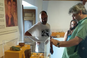 Trabajo de campo del curso de musealización buscando el esplendor de la antigua Abdera