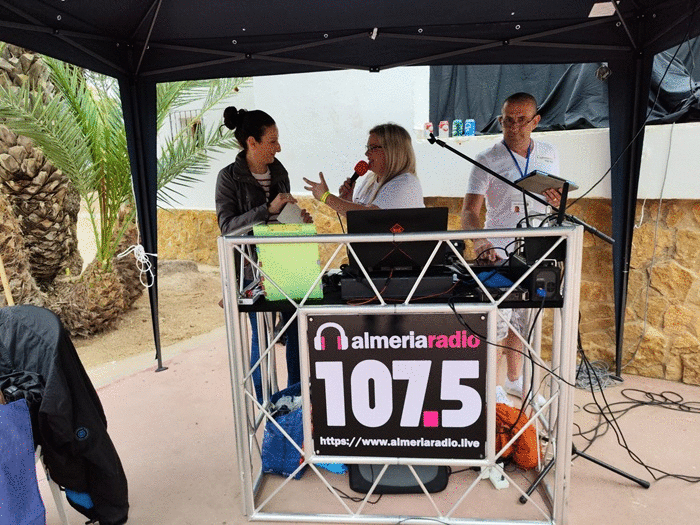 Festival benéfico en Vera reúne a artistas locales y apoya a la comunidad británica