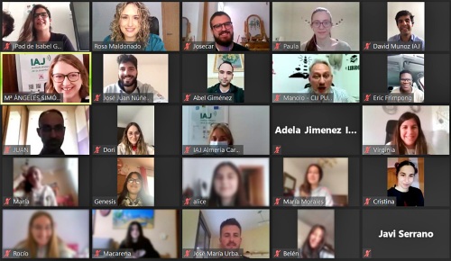El IAJ reúne a una treintena de almerienses en el encuentro de corresponsales