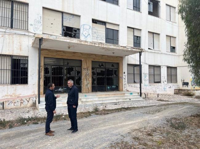 La Junta estudia la cesión del antiguo instituto de Olula del Río al Consistorio