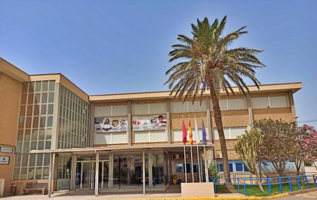 Publicada la adjudicación de obras de eliminación de barreras arquitectónicas en el IES Gaviota de Adra