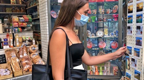 Comerciantes del centro se unen en un sorteo 'rasca y gana'