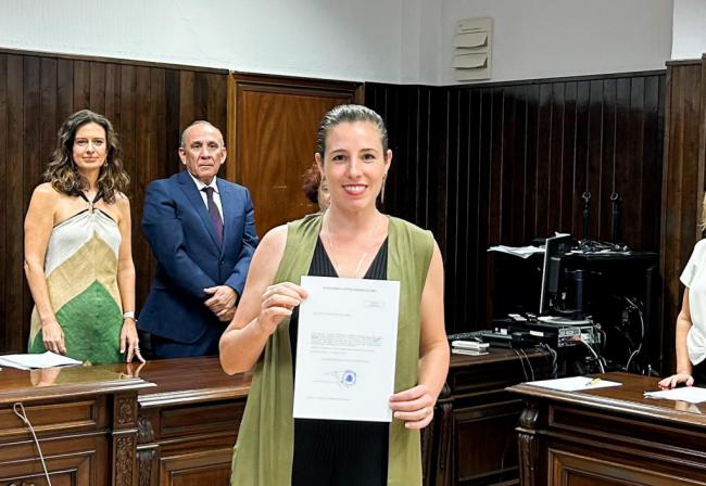 Rocío de Meer (VOX) recoge su credencial como diputada en el Congreso
 