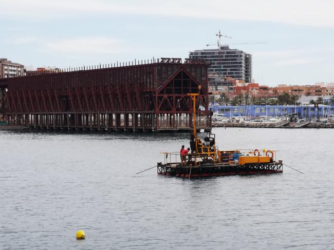 El Puerto de Almería realiza sondeos frente litoral de Las Almadrabillas