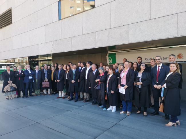 Los letrados del turno de oficio de Almería se movilizan