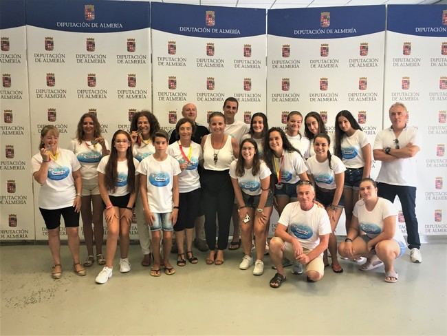 ‘Los Troncos’ regresan de Europa con bronce del Campeonato de Dragon Boat