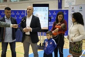 Hacer senderismo para ayudar al pequeño Ángel