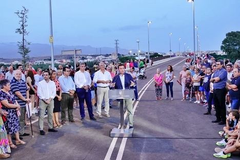 Un puente 'casa' Huércal de Almería y Viator