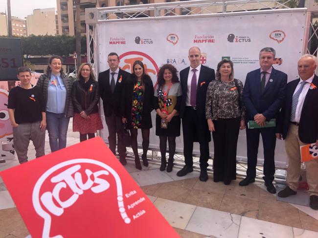Un cerebro gigante en la Rambla para sensibilizar sobre el ictus