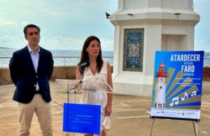 El Puerto de Almería invita a disfrutar del atardecer en el faro con música en directo
