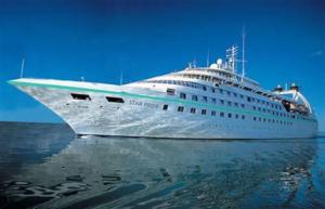 Dos cruceros de la naviera Windstar Cruises visitan Almería en Semana Santa