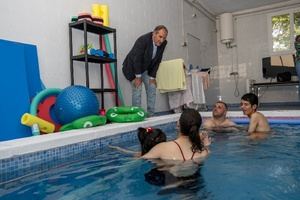 Ayuntamiento financia hidroterapia para 40 menores con dificultades motoras
