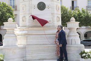 La alcaldesa vincula Los Coloraos con el compromiso de Almería con la Constitución
