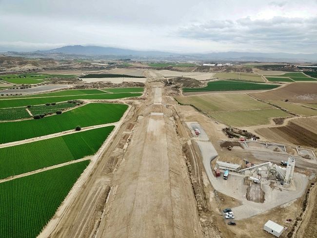 Adif AV lanza el proyecto que completa el montaje de vías en la LAV Murcia-Almería