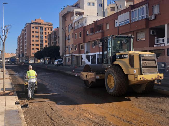 Obras de urbanización y ampliación de la Carretera Sierra Alhamilla en su recta final