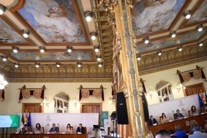 La alcaldesa valora el plan CRECE de la Junta para reforzar la industria del agua