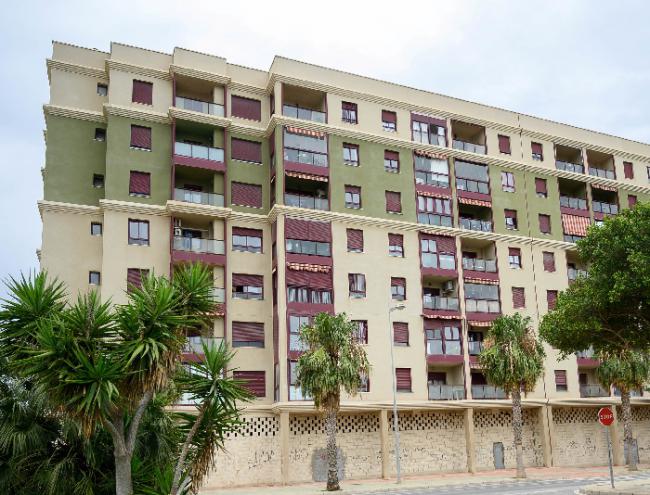 ‘Almería XXI’ adjudica tres locales en la Vega de Acá a emprendedores