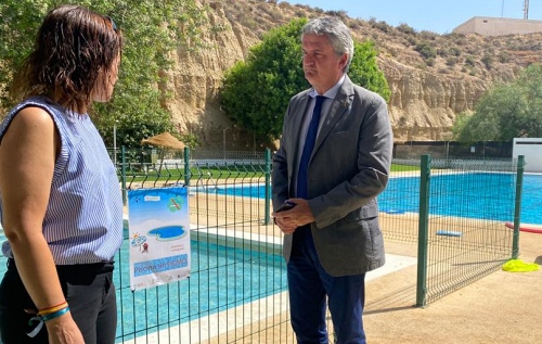 Estas son las playas y piscinas sin humos en Almería