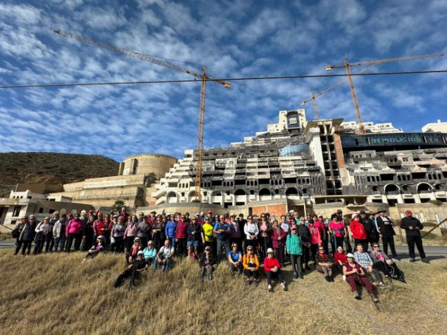 Una Ruta A La Playa Del Algarrobico en La Olimpiada De Mayores