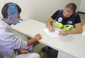 16.500 euros se embolsaron dos "pateristas" detenidos por traer 11 personas