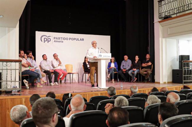 El PP presenta en Cantoria una candidatura para que 'se sume a la ola del cambio'
