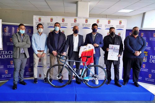 300 ciclistas recorrerán el Levante en la Copa de España Máster Vera-Mojácar