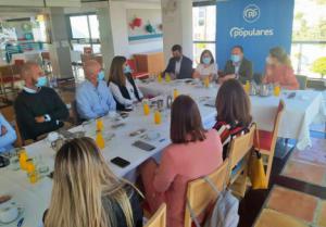 El PP traslada a empresarios el impulso de la Junta para modernizar hoteles