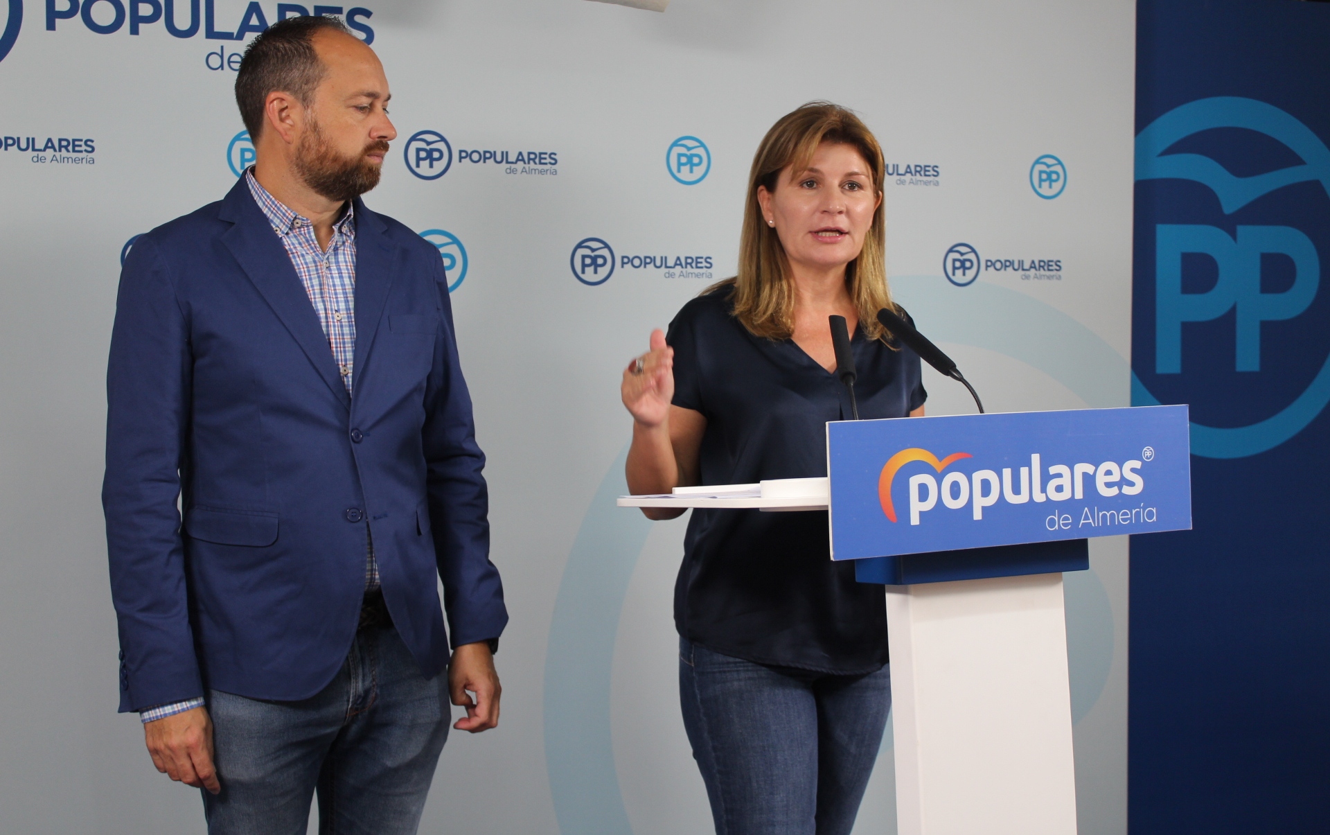 Las mujeres son las principales víctimas en el ámbito sanitario