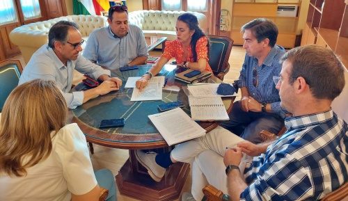 La Junta se reúne con el AMPA del CEIP San Indalecio y continúa trabajando para la construcción del instituto de la Cañada