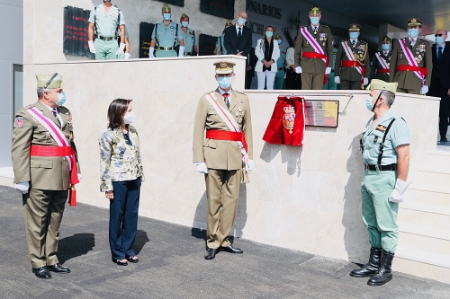 Felipe VI muestra en Viator su 'admiración' por La Legión en su centenario