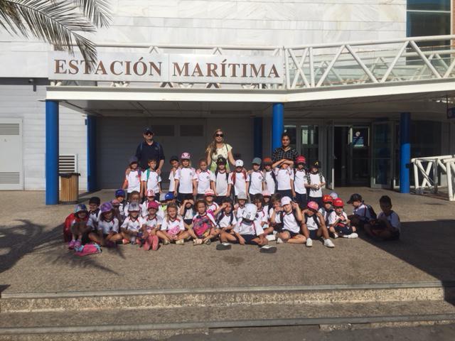 Alumnos de Primaria del colegio Sek Alborán visitan el Puerto de Almería