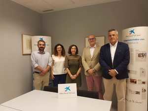 Alhambra Nievas se convierte en patrona de honor de la ‘Fundación URA Clan’