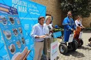 Siete rutas teatralizadas y dos espectáculos turísticos para unir historia y modernidad en Roquetas este verano