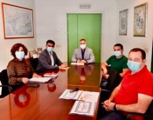 Cazorla y el delegado de Educación se reunen con los vecinos que piden un IES para la Cañada