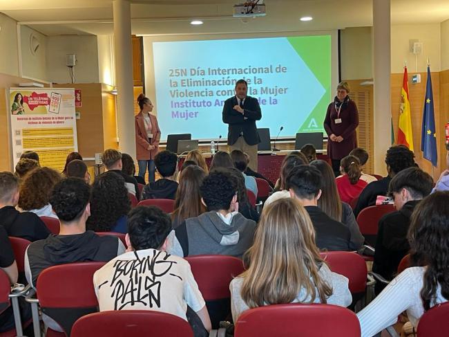 Los centros educativos de la provincia implicados en la conmemoración de 25N
