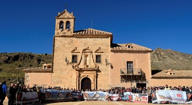 Vecinos conta la línea eléctrica aérea en la Sierra de las Estancias