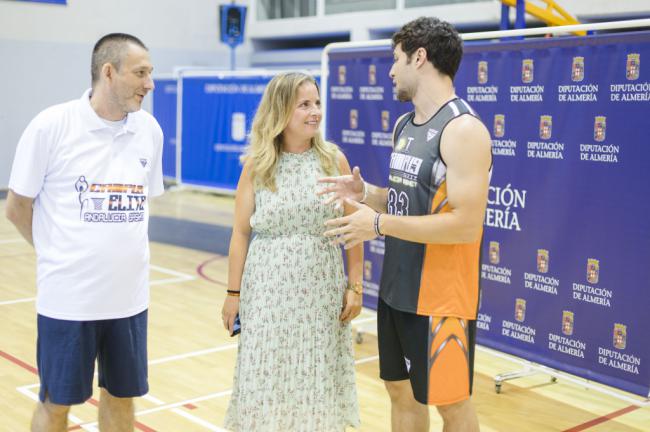 El Pabellón Moisés Ruiz acoge el ‘Campus Élite Andalucía Basket’