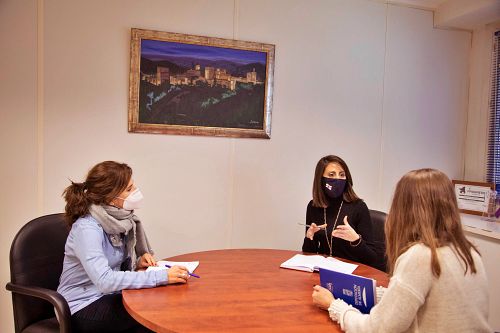 Diputación lanza una línea de ayudas para impulsar a las mujeres autónomas de Almería