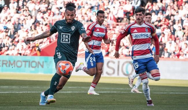 A un punto de los play-offs, el ascenso directo se aleja
