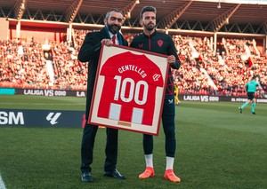 Centelles alcanza el centenar de partidos con la UD Almería