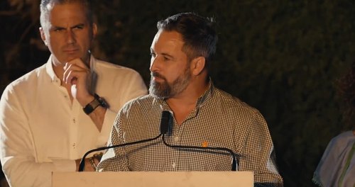 Olona dice que se quedará en Andalucía haciendo oposición