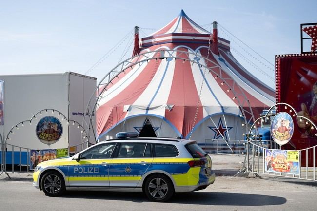 Acróbata española de 27 años fallece tras caída en circo de Alemania